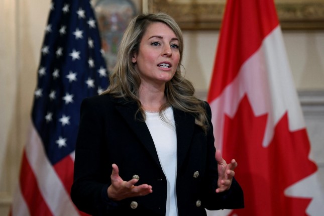 Canadian FM Says Regime Change in Moscow Is "Definitely’"the Goal