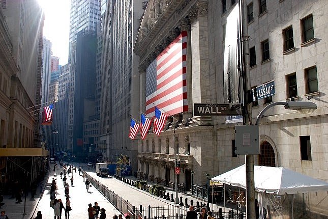 US Economic Pundits & Their Wall Street "Vibes"