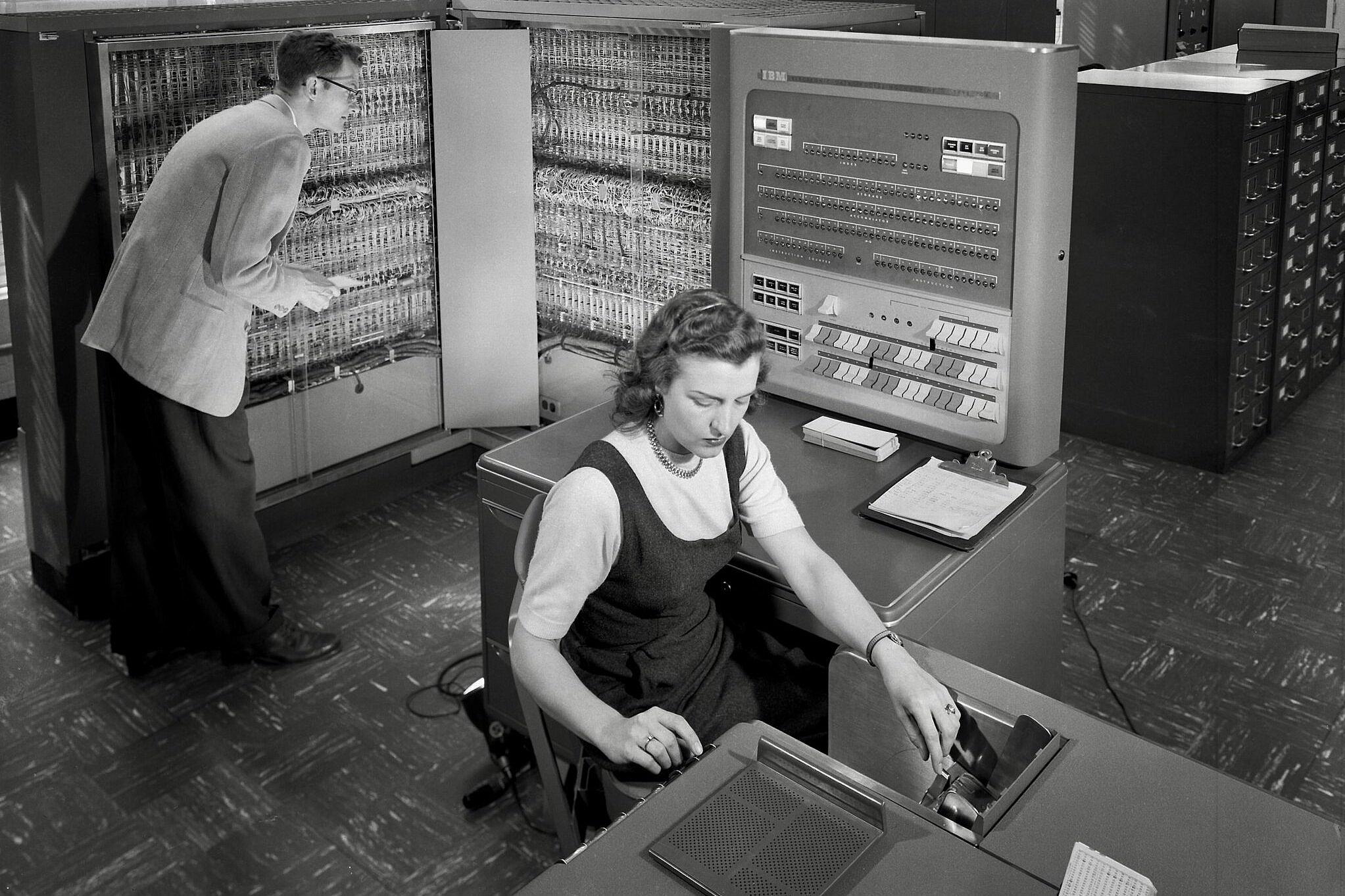 Chris Hedges Report: The Military History of the Internet