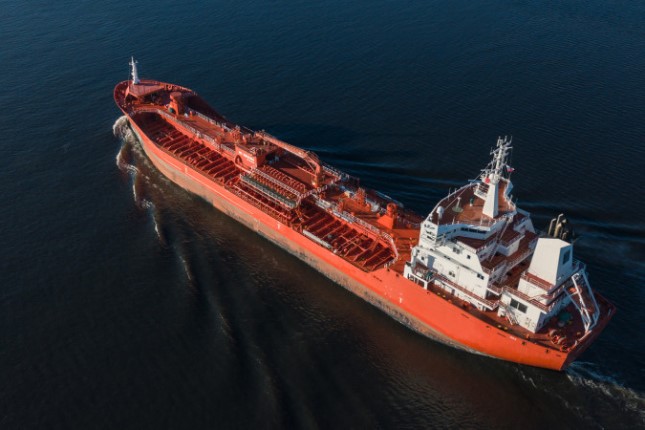US Navy Says Iran Seized US-Bound Oil Tanker Near Oman