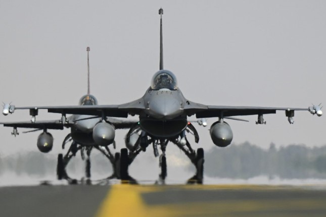 16-fighter-jets-to-ukraine