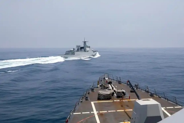 US Accuses Chinese Warship of "Unsaf" Maneuver in Taiwan Strait