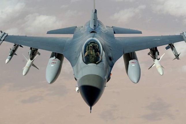 Lockheed Martin "Standing By" to Help Ukraine With F-16s
