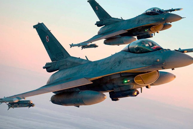 Ukraine Says F-16 Training for Ukrainian Pilots Will Start in July