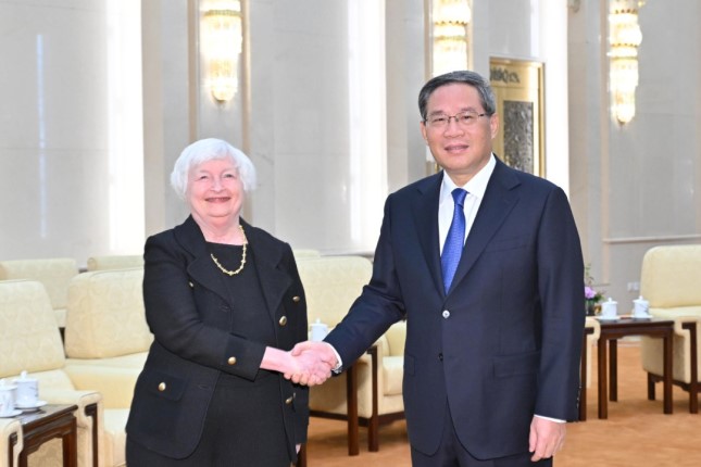 Yellen ends China trip with "productive" talks