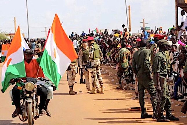 Protests Against French Troops Intensify in Niger as War Looms